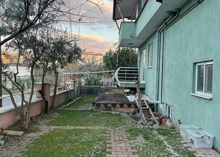 Plenty Of Amenities, Affordable Price Lejlighed